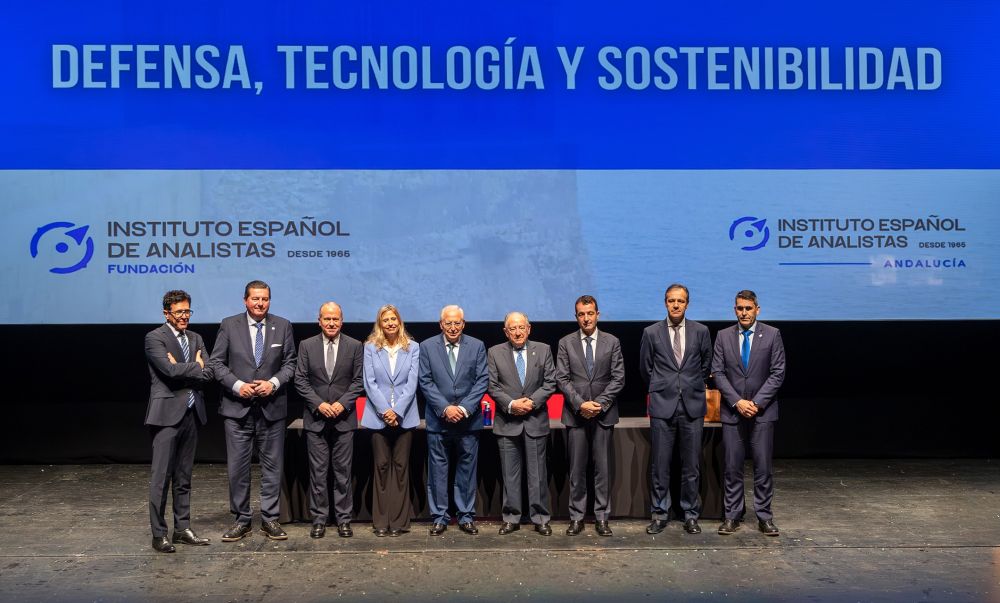 Defensa, Tecnología y Sostenibilidad en Melilla. El pasado 23 de marzo. 8