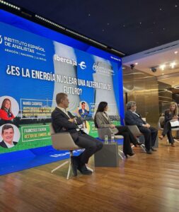 ¿Es la energía nuclear una alternativa de futuro?. El pasado 24 de noviembre en Zaragoza 10