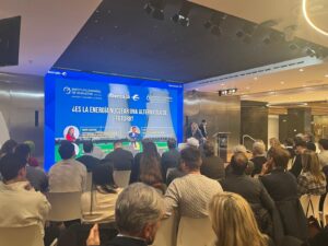 ¿Es la energía nuclear una alternativa de futuro?. El pasado 24 de noviembre en Zaragoza 6