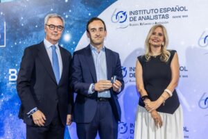 Acto de entrega de la Brújula del año 2025. El 30 de junio en la Bolsa de Madrid 16