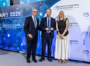 Acto de entrega de la Brújula del año 2025. El 30 de junio en la Bolsa de Madrid 17