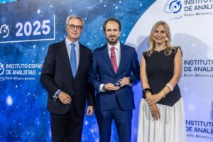 Acto de entrega de la Brújula del año 2025. El 30 de junio en la Bolsa de Madrid 18