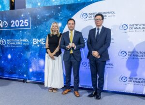 Acto de entrega de la Brújula del año 2025. El 30 de junio en la Bolsa de Madrid 27