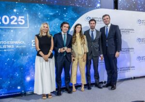 Acto de entrega de la Brújula del año 2025. El 30 de junio en la Bolsa de Madrid 39