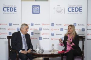 Desayuno CEDE con Carlos Ocaña. El pasado 30 de septiembre 5