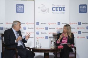 Desayuno CEDE con Carlos Ocaña. El pasado 30 de septiembre 9