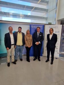 El impacto de la Inteligencia Artificial en la industria financiera: promesas y amenazas. Granada 12