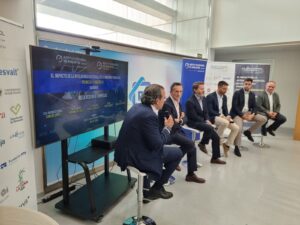 El impacto de la Inteligencia Artificial en la industria financiera: promesas y amenazas. Granada 8