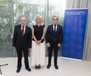 Entrega de los Premios de Investigación y Certificaciones Profesionales 2