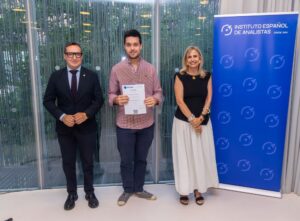 Entrega de los Premios de Investigación y Certificaciones Profesionales 21