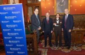  Entrega de los premios de investigación Antonio Dionis Soler 2024 y certificaciones del Instituto 2