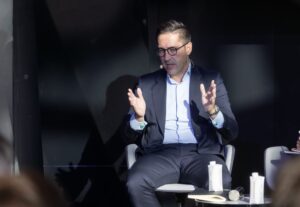 Retos y oportunidades de la IA en un entorno global más complejo 24