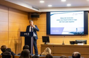 Presentación del informe Ideas para encontrar ideas de Lighthouse 5