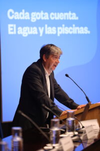 Presentación informe Cada gota cuenta. Barcelona el pasado 16 de octubre 3