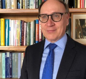Relación entre las características específicas de los bonos corporativos y la prima de nueva emisión. Carlos Contreras 2