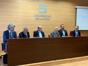 Cómo atraer capital a España. El pasado martes 13 de mayo en Logroño 8