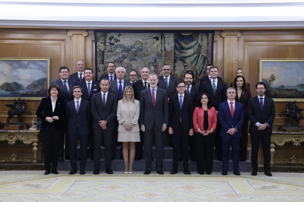 Audiencia a la Junta Directiva del Instituto Español de Analistas, con motivo de su 60º aniversario 1